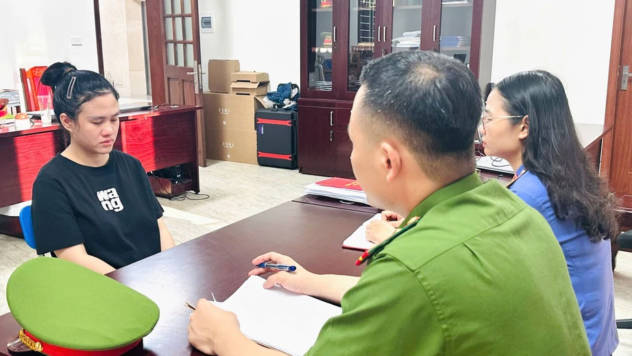 Thanh H&oacute;a: Thu giữ hơn 4.000 sản phẩm giả thương hiệu nổi tiếng- Ảnh 3.