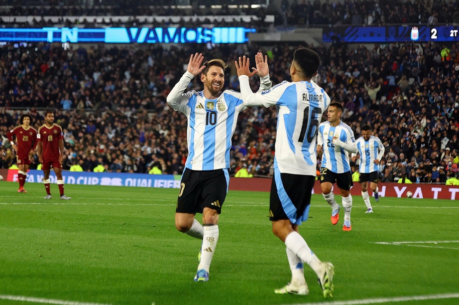 HLV tuyển Argentina tiết lộ lý do chưa chốt danh sách dự World Cup 2026- Ảnh 2. HLV tuyển Argentina tiết lộ lý do chưa chốt danh sách dự World Cup 2026- Ảnh 2.