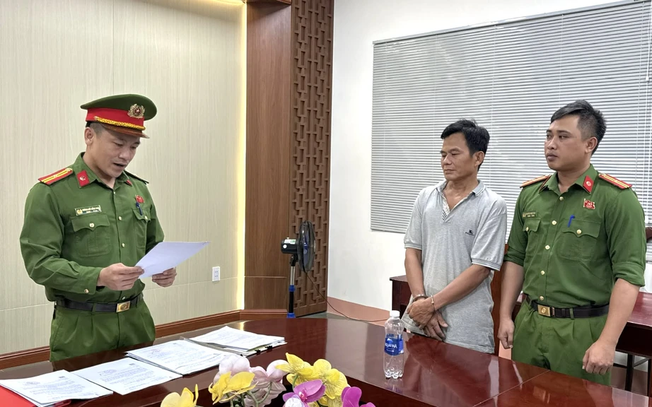 Khởi tố t&agrave;i xế xe tải lấn l&agrave;n g&acirc;y tai nạn l&agrave;m 2 người tử vong ở Đắk Lắk- Ảnh 1.
