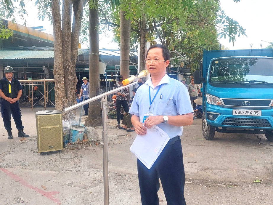 Ph&uacute; Thọ cưỡng chế c&aacute;c trường hợp vi phạm h&agrave;nh lang giao th&ocirc;ng tại x&atilde; Tam Dương- Ảnh 1.