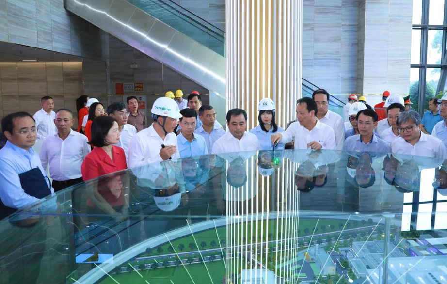 B&iacute; thư Th&agrave;nh ủy H&agrave; Nội kiểm tra loạt dự &aacute;n trọng điểm, y&ecirc;u cầu đẩy nhanh tiến độ- Ảnh 4.