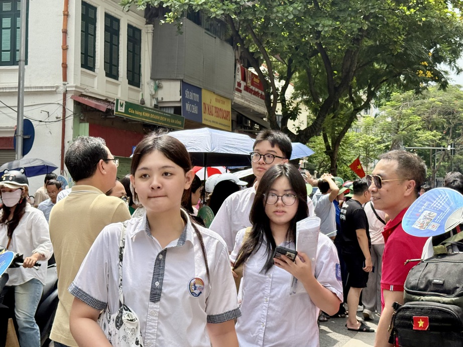 Tiếng Anh lớp 10 H&agrave; Nội 2026: B&aacute;m s&aacute;t thực tiễn, tăng t&iacute;nh ph&acirc;n h&oacute;a- Ảnh 3.