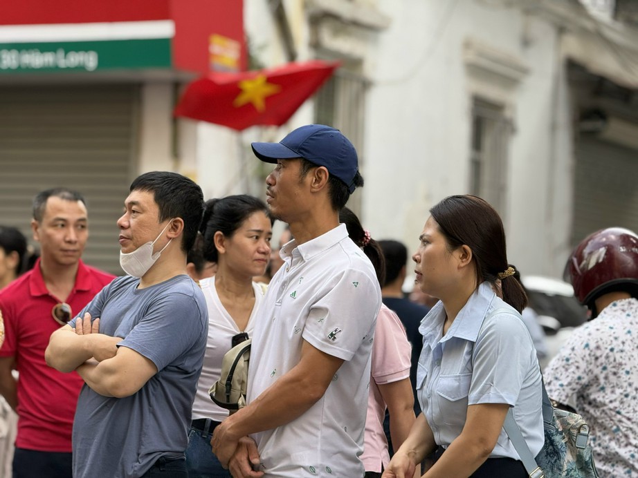Gần 125.000 th&iacute; sinh H&agrave; Nội bước v&agrave;o m&ocirc;n thi đầu ti&ecirc;n, gi&agrave;nh suất lớp 10- Ảnh 3.