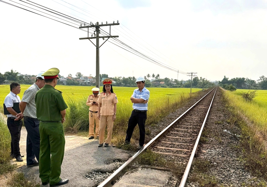 Đắk Lắk: Khảo s&aacute;t, đề xuất x&oacute;a lối đi tự mở qua đường sắt, ngăn ngừa tai nạn- Ảnh 3.