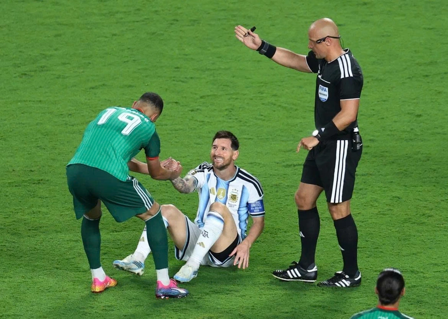 Lionel Messi c&acirc;n bằng kỷ lục vĩ đại nhất lịch sử World Cup - Ảnh 2.