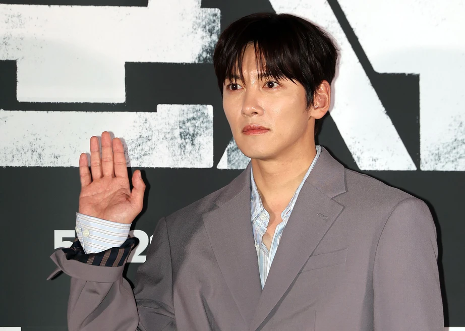 Ph&iacute;a Ji Chang Wook phủ nhận c&aacute;o buộc trốn thuế- Ảnh 1.