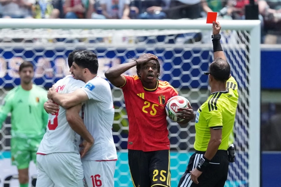 Bỉ h&ograve;a Iran kh&ocirc;ng b&agrave;n thắng tại World Cup 2026: Thẻ đỏ g&acirc;y tranh c&atilde;i - Ảnh 1.