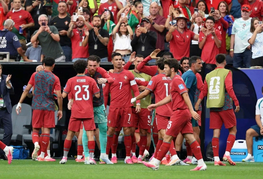 Trực tiếp World Cup 2026 28/6: Ronaldo v&agrave; Messi c&ugrave;ng nhau ra s&acirc;n - Ảnh 1.