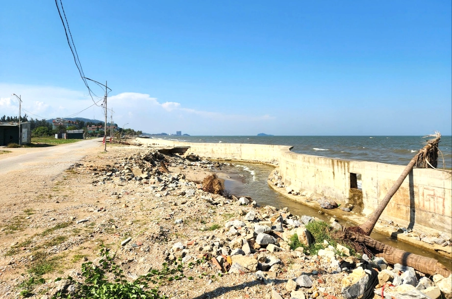 Thanh H&oacute;a đẩy nhanh khắc phục bờ k&egrave; biển Hải Tiến trước m&ugrave;a mưa b&atilde;o- Ảnh 2.