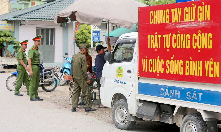 Thanh H&oacute;a siết chặt quản l&yacute; h&agrave;nh lang giao th&ocirc;ng, x&acirc;y dựng ven biển- Ảnh 2.