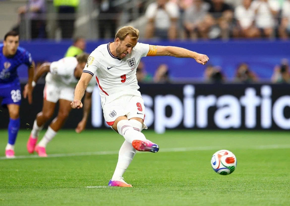 Đội h&igrave;nh mạnh nhất Anh đấu CHDC Congo: Harry Kane bất lực v&igrave; h&agrave;ng thủ 5 người? - Ảnh 1.