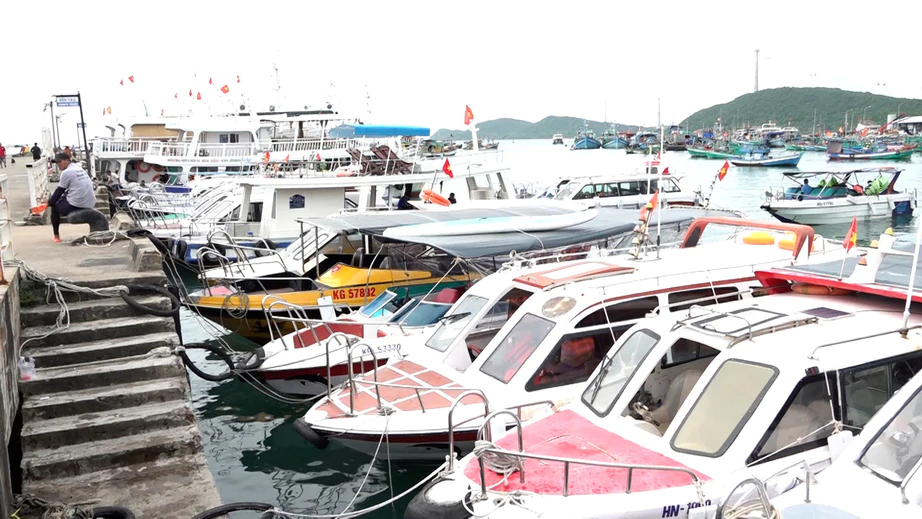 An Giang đề xuất nghi&ecirc;n cứu ca n&ocirc; SB c&oacute; ph&ugrave; hợp để khai th&aacute;c du lịch tr&ecirc;n biển đảo? - Ảnh 2.