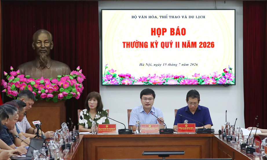 Cục Du lịch Quốc gia Việt Nam tăng cường thanh tra, hậu kiểm hoạt động t&agrave;u du lịch - Ảnh 1.