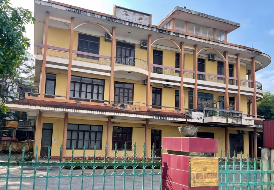 Ninh Bình đẩy nhanh xử lý 79 cơ sở nhà, đất dôi dư, tránh lãng phí tài sản công - Ảnh 2.