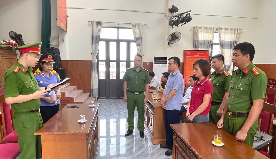 Ninh B&igrave;nh khởi tố 4 cựu c&aacute;n bộ x&atilde;, g&acirc;y thất tho&aacute;t hơn 1,4 tỷ đồng ng&acirc;n s&aacute;ch - Ảnh 1.