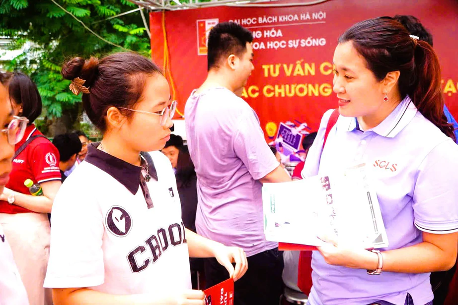 Bộ GD&ĐT y&ecirc;u cầu c&aacute;c trường r&agrave; so&aacute;t tuyển sinh để bảo vệ quyền lợi th&iacute; sinh - Ảnh 1.