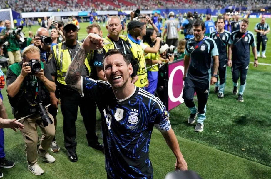 Dàn sao tuyển Anh hết lời ca ngợi Messi sau thất bại ở bán kết - Ảnh 1.