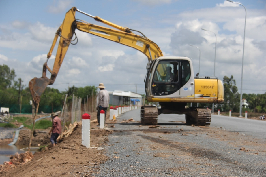 To&agrave;n cảnh đường ven s&ocirc;ng Tiền ở Đồng Th&aacute;p trước ng&agrave;y th&ocirc;ng xe - Ảnh 9.