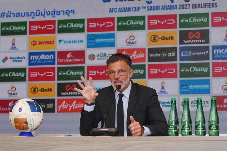 HLV Thái Lan đánh giá cao tuyển Việt Nam trước thềm ASEAN Cup 2026 - Ảnh 1.