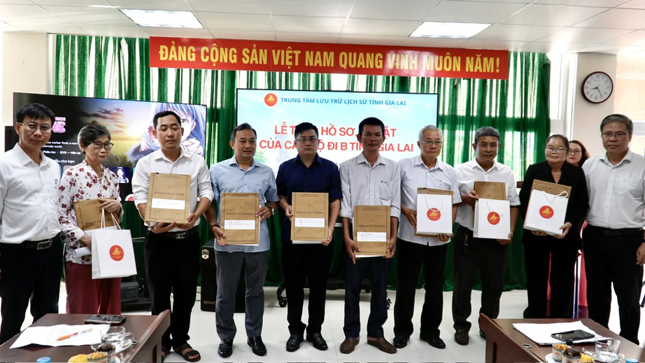 Gia Lai: Trao lại k&yacute; ức thi&ecirc;ng li&ecirc;ng của những c&aacute;n bộ đi B - Ảnh 3.