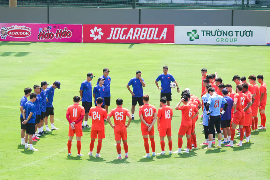 AFF Cup 2026: Đội tuyển Việt Nam đủ sức bảo vệ ngôi vương? - Ảnh 1.