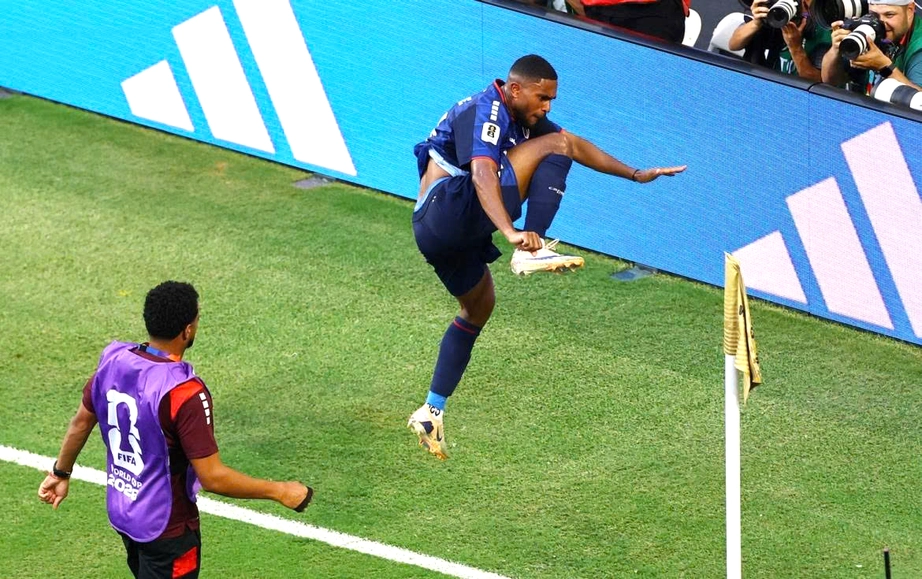 World Cup 2026: Messi tỏa s&aacute;ng, Argentina thắng kịch t&iacute;nh Cape Verde - Ảnh 2.