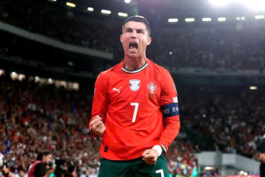 Ronaldo c&oacute; thể đ&aacute; trận cuối c&ugrave;ng tại World Cup trong cuộc đọ sức với T&acirc;y Ban Nha - Ảnh 1.