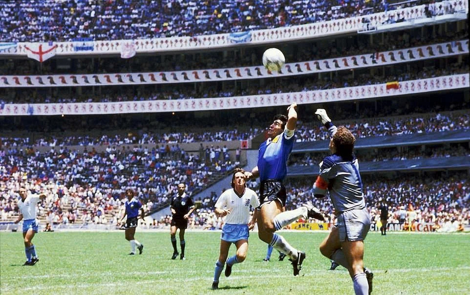 VAR chuẩn qu&aacute; khiến World Cup 2026 mất hay? - Ảnh 2.
