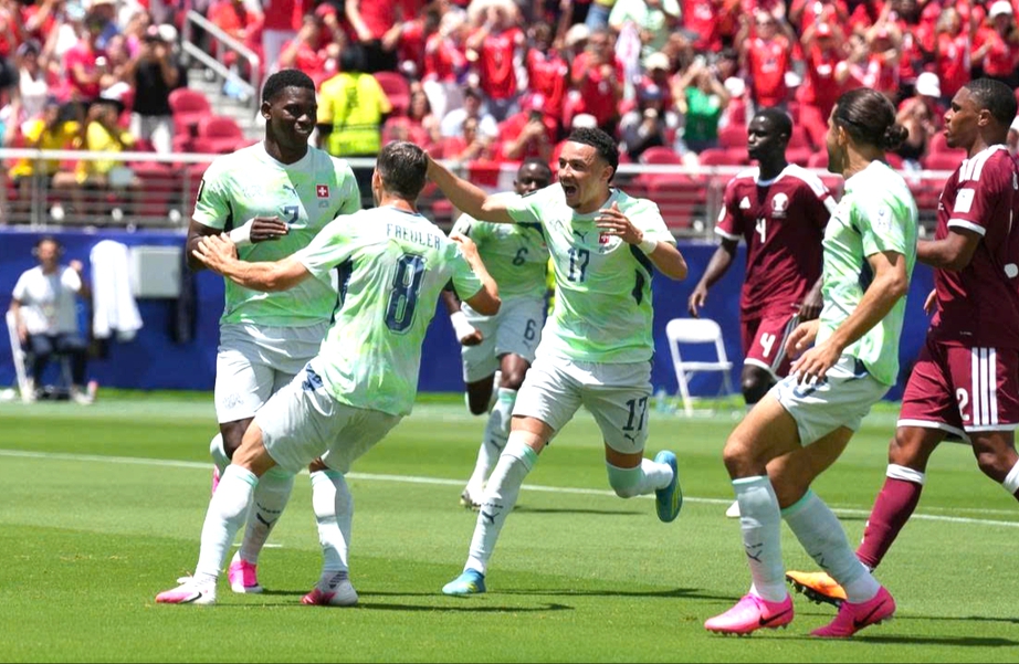 Đội h&igrave;nh mạnh nhất Thụy Sĩ đấu Colombia: James Rodriguez v&agrave; Diaz &ldquo;song kiếm hợp b&iacute;ch&rdquo;? - Ảnh 1.
