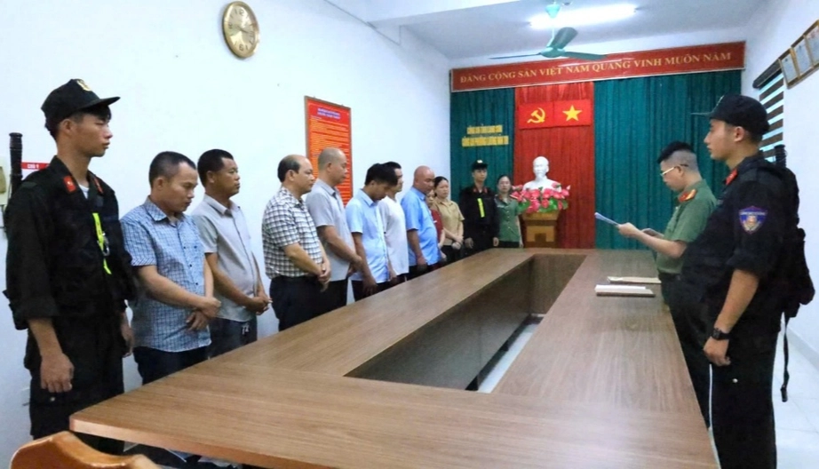 Khởi tố hai Ph&oacute; chủ tịch x&atilde; tham &ocirc; gần 7 tỷ đồng tại Lạng Sơn - Ảnh 1.