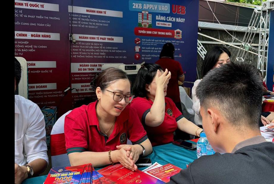 Đề xuất cấp học bổng Chính phủ cho 30% thí sinh xuất sắc ở các ngành chiến lược - Ảnh 1.