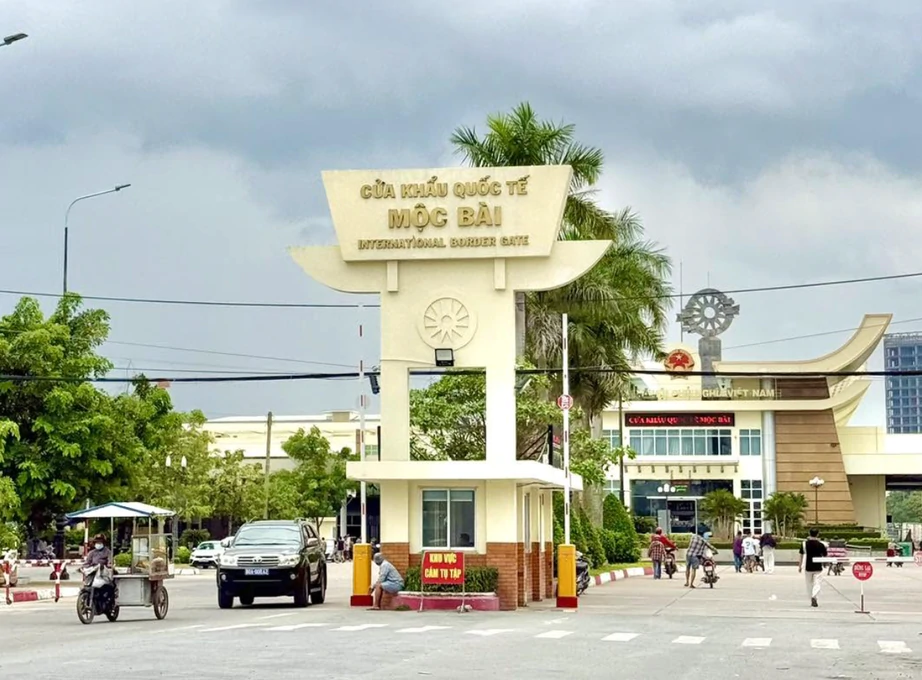 Tây Ninh tăng tốc hoàn thiện hạ tầng logistics, mở rộng thu hút đầu tư - Ảnh 3.