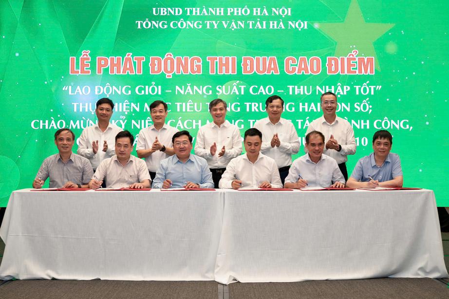 Mỗi chuyến xe thêm một nụ cười, mỗi hành trình thêm một niềm tin - Ảnh 1.
