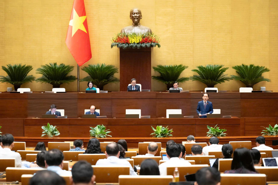 Bộ trưởng Bộ Tư ph&aacute;p: Ph&acirc;n quyền mạnh phải đi đ&ocirc;i &ldquo;van, kho&aacute;&rdquo; kiểm so&aacute;t quyền lực - Ảnh 3.