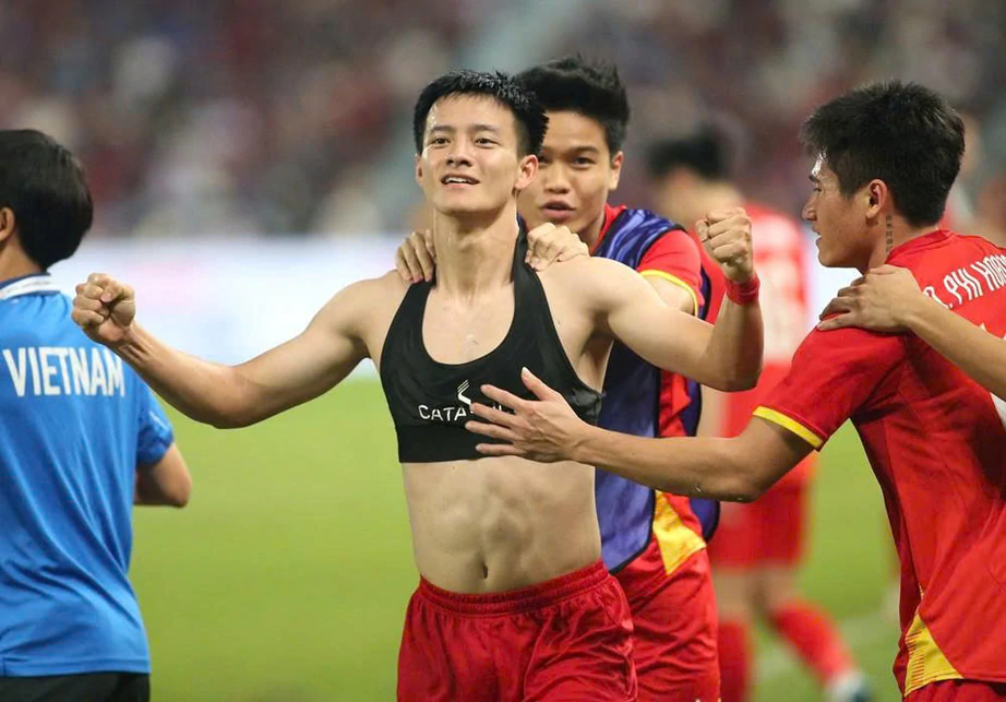 B&aacute;o Th&aacute;i Lan dự đo&aacute;n đội tuyển Việt Nam sẽ v&agrave;o chung kết AFF Cup 2026 - Ảnh 2.