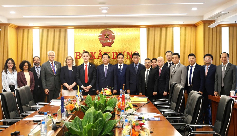 EU sẵn s&agrave;ng hỗ trợ Việt Nam thực hiện mục ti&ecirc;u ph&aacute;t triển hạ tầng xanh, bền vững - Ảnh 4.