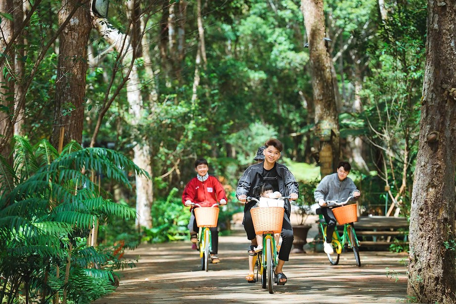 Khu nh&agrave; tr&ecirc;n c&acirc;y được đề cử &ldquo;L&agrave;ng du lịch tốt nhất thế giới&rdquo; - Ảnh 4.