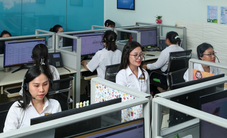Tổng c&ocirc;ng ty Điện lực miền Nam: Gần 5.000 ca trực đảm bảo điện dịp lễ 2/9 - Ảnh 2.