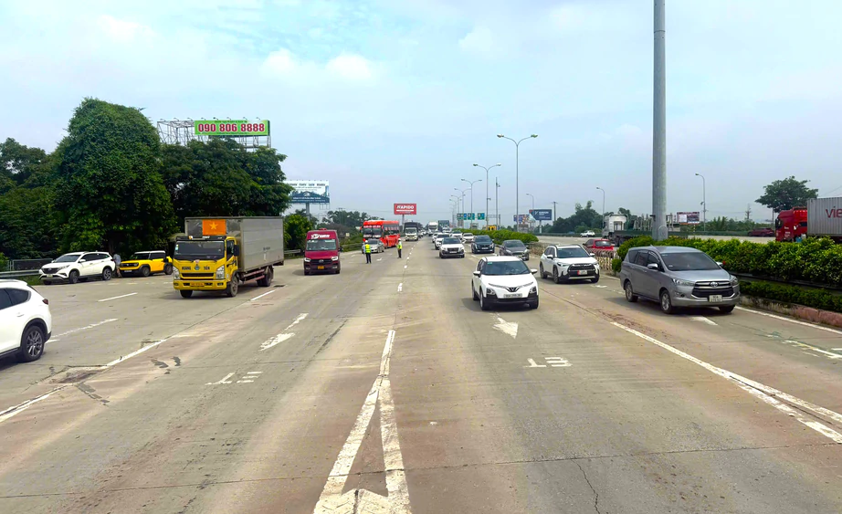 Trạm thu ph&iacute; cửa ng&otilde; Thủ đ&ocirc; th&ocirc;ng tho&aacute;ng ng&agrave;y đầu kỳ nghỉ lễ 2/9 - Ảnh 3.
