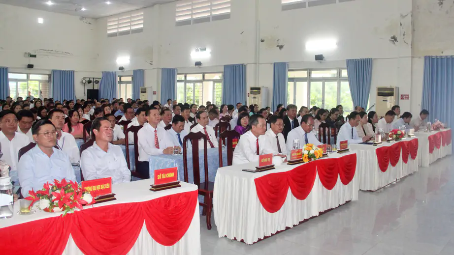 C&agrave; Mau: S&aacute;p nhập 4 trường cao đẳng th&agrave;nh Trường Cao đẳng C&agrave; Mau - Ảnh 1.