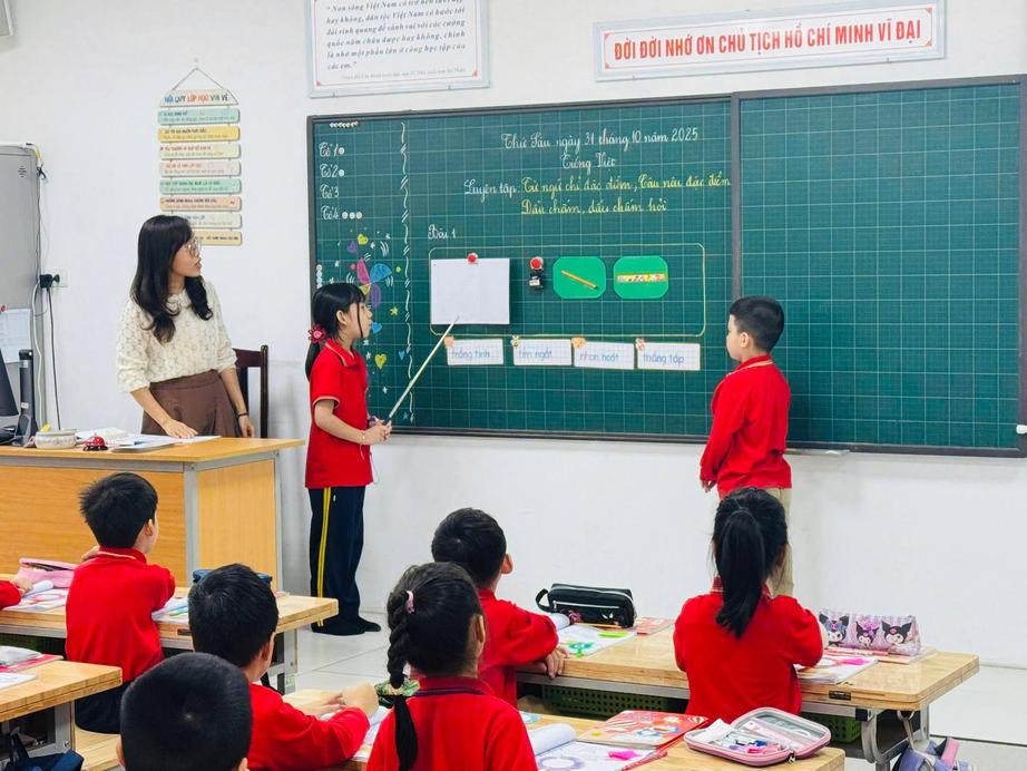 Bộ Gi&aacute;o dục v&agrave; Đ&agrave;o tạo đề xuất sửa quy định bổ nhiệm, xếp lương gi&aacute;o vi&ecirc;n - Ảnh 1.