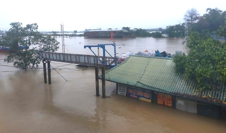 Ninh B&igrave;nh: Mưa lớn k&eacute;o d&agrave;i, hơn 300 học sinh nghỉ học, h&agrave;ng ngh&igrave;n hộ d&acirc;n bị ảnh hưởng- Ảnh 4.
