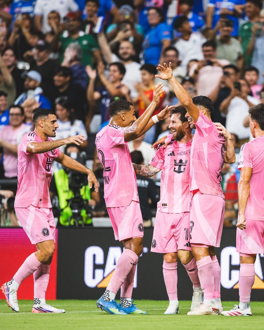Messi lập cột mốc đặc biệt trong ngày Inter Miami vô địch Siêu cúp Bắc Mỹ- Ảnh 2.
