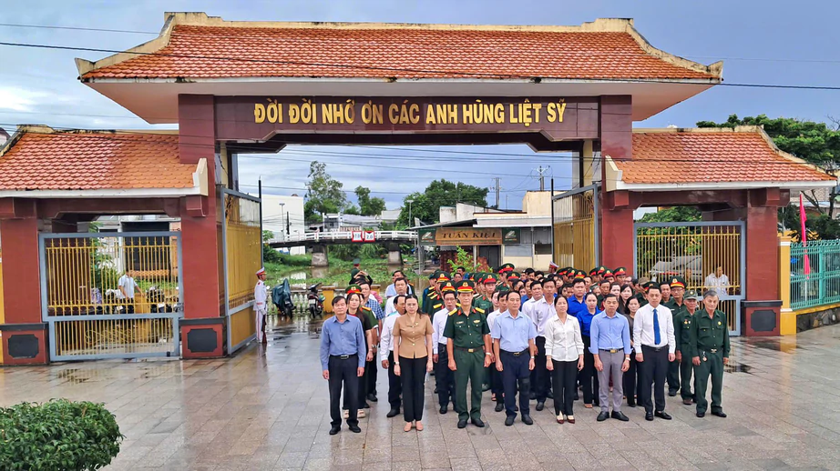 Cà Mau: Tập trung lấy mẫu sinh phẩm 160 hài cốt liệt sĩ chưa xác định được thông tin- Ảnh 1.