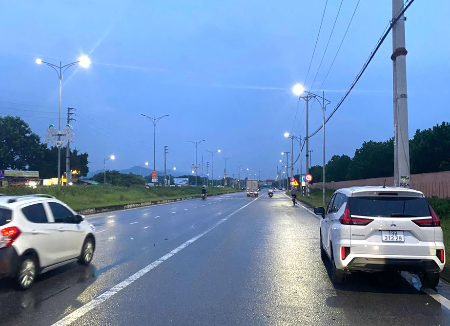 Phú Thọ chi gần 20 tỷ đồng khắc phục hệ thống chiếu sáng khu vực Vĩnh Phúc- Ảnh 2.