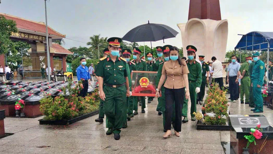 Cà Mau: Tập trung lấy mẫu sinh phẩm 160 hài cốt liệt sĩ chưa xác định được thông tin- Ảnh 2.