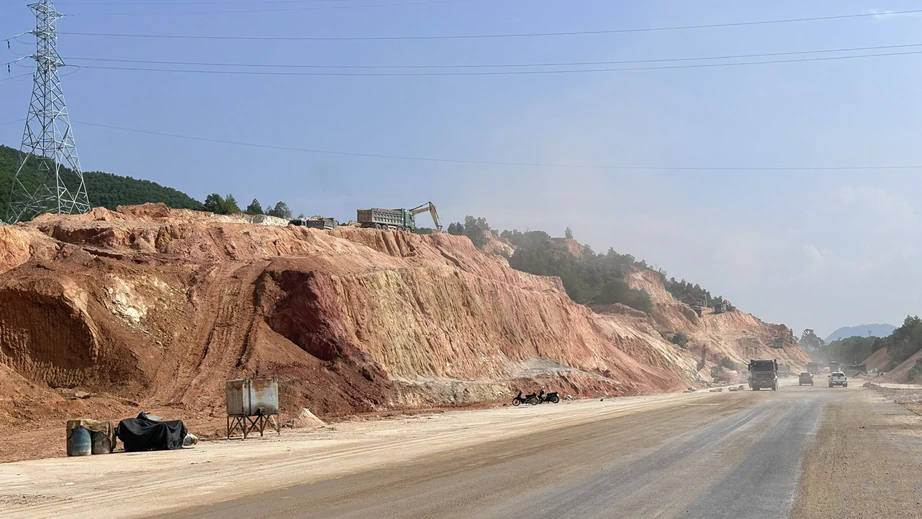 Bộ trưởng Trần Hồng Minh kiểm tra tiến độ thực hiện dự án cao tốc Tuyên Quang - Hà Giang- Ảnh 2.