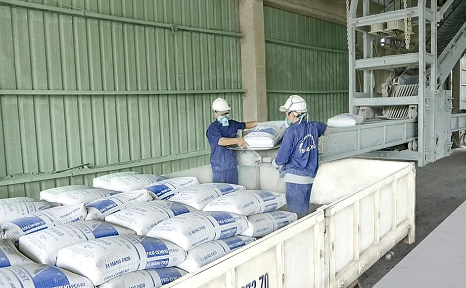 Xi măng đồng loạt tăng gi&aacute;, c&oacute; loại tăng tới 100.000 đồng/tấn- Ảnh 1.