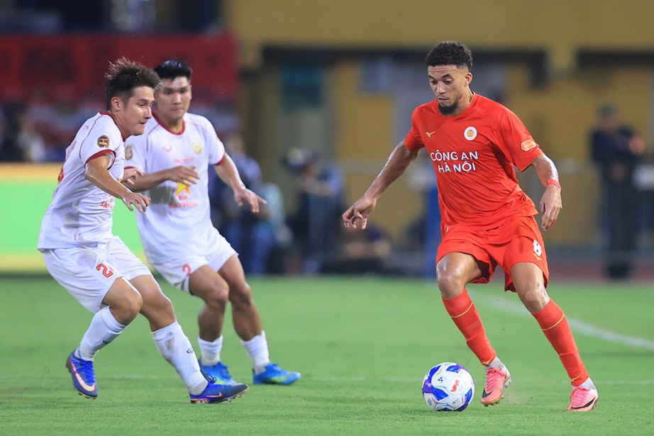 V-League: CLB C&ocirc;ng an H&agrave; Nội thắng dễ Hồng Lĩnh H&agrave; Tĩnh- Ảnh 2.