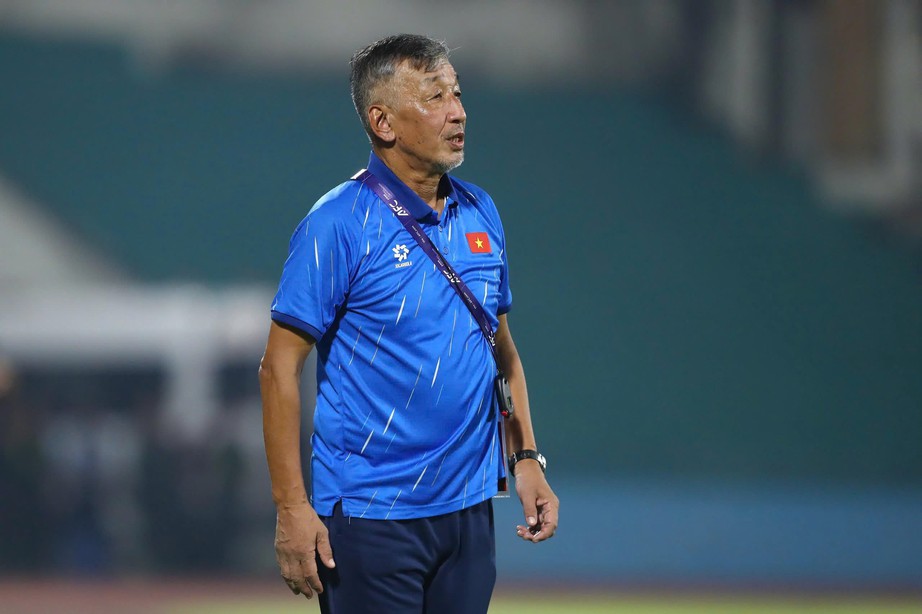 U20 Việt Nam thất bại tại giải châu Á, HLV Yutaka Ikeuchi mất vị trí?- Ảnh 2.
